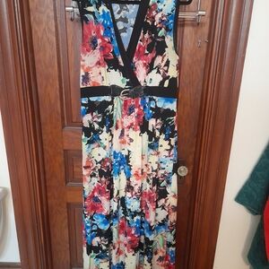 Vibrant Floral V-Neck Maxi Dress